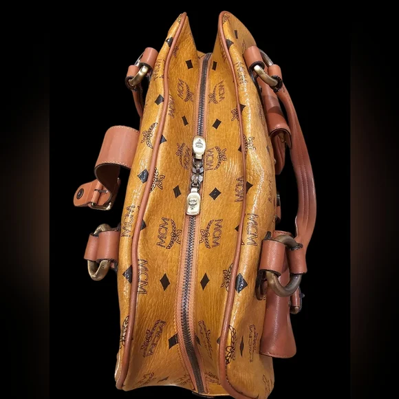 MCM Vintage Visetos Printed Shoulder Bag - Cognac - Picture 5 of 10